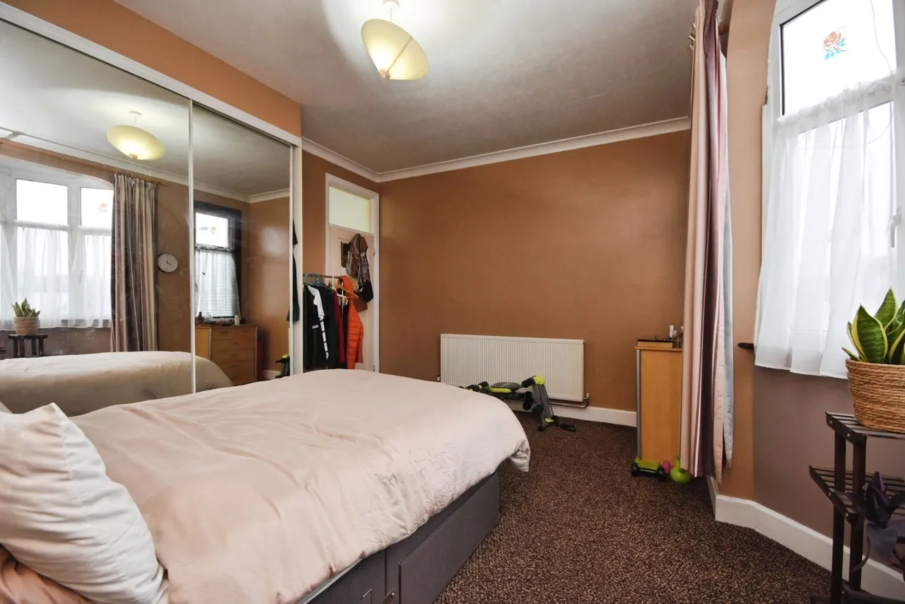 Fairfax Drive, Westcliff-On-Sea, Essex, SS0, photo 11