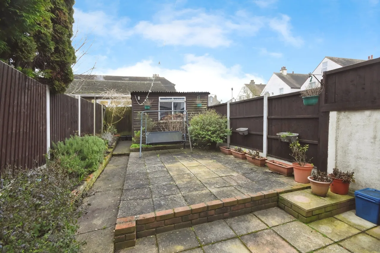 Fairfax Drive, Westcliff-On-Sea, Essex, SS0, photo 16