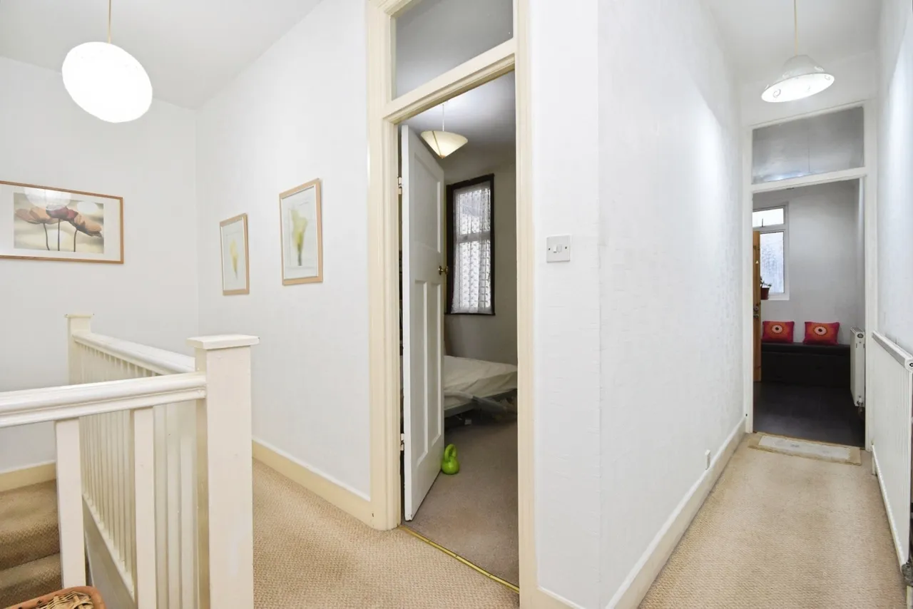 Fairfax Drive, Westcliff-On-Sea, Essex, SS0, photo 14