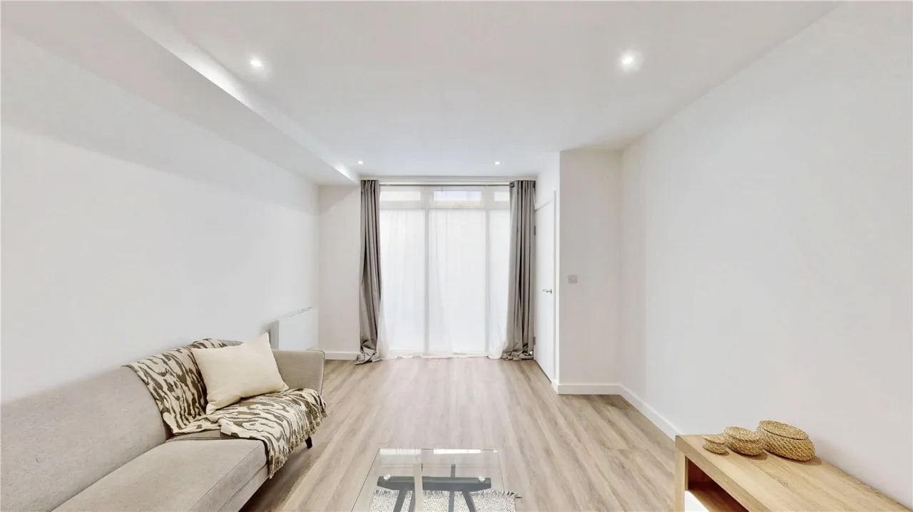 Palmers Road, London, E2, photo 7
