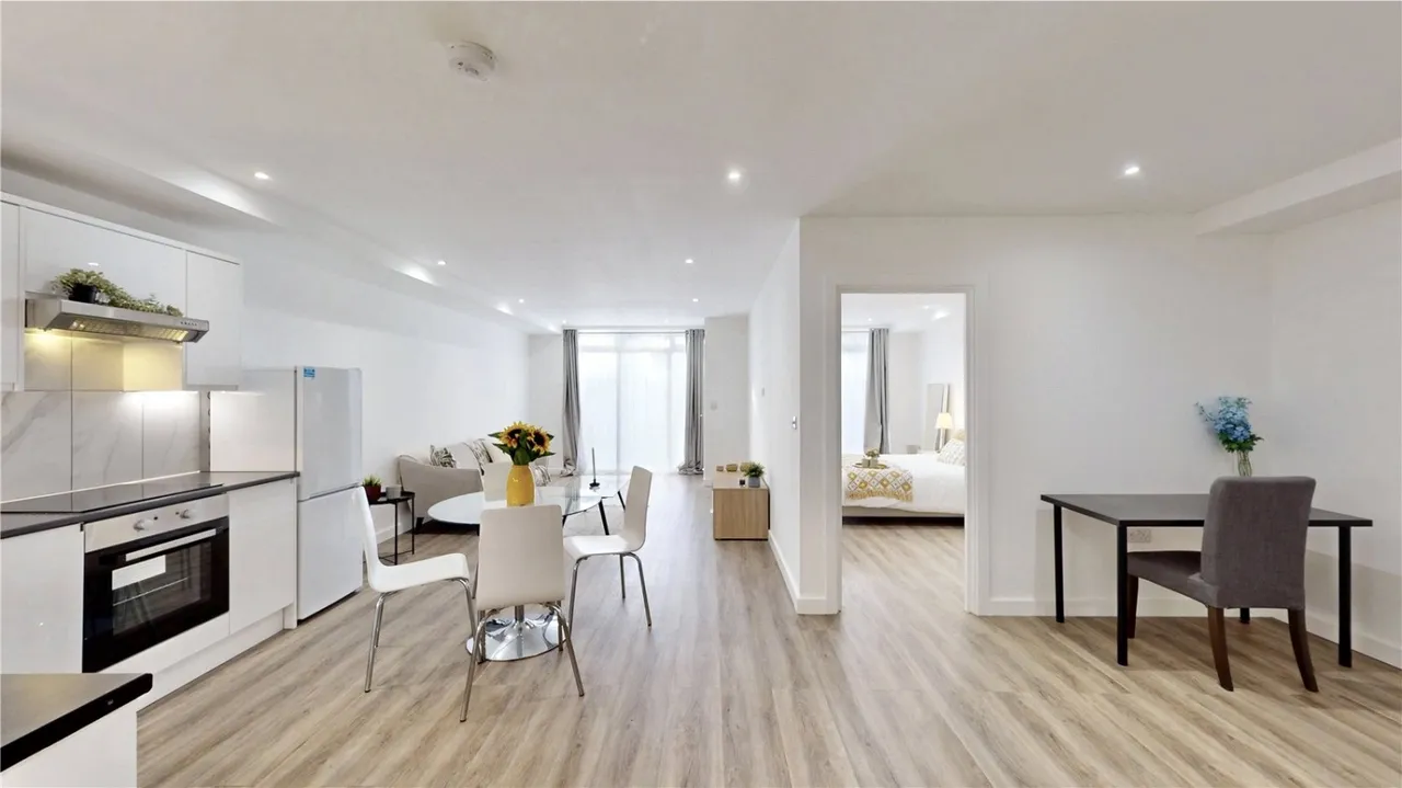 1 bed flat for sale, Palmers Road, London, E2