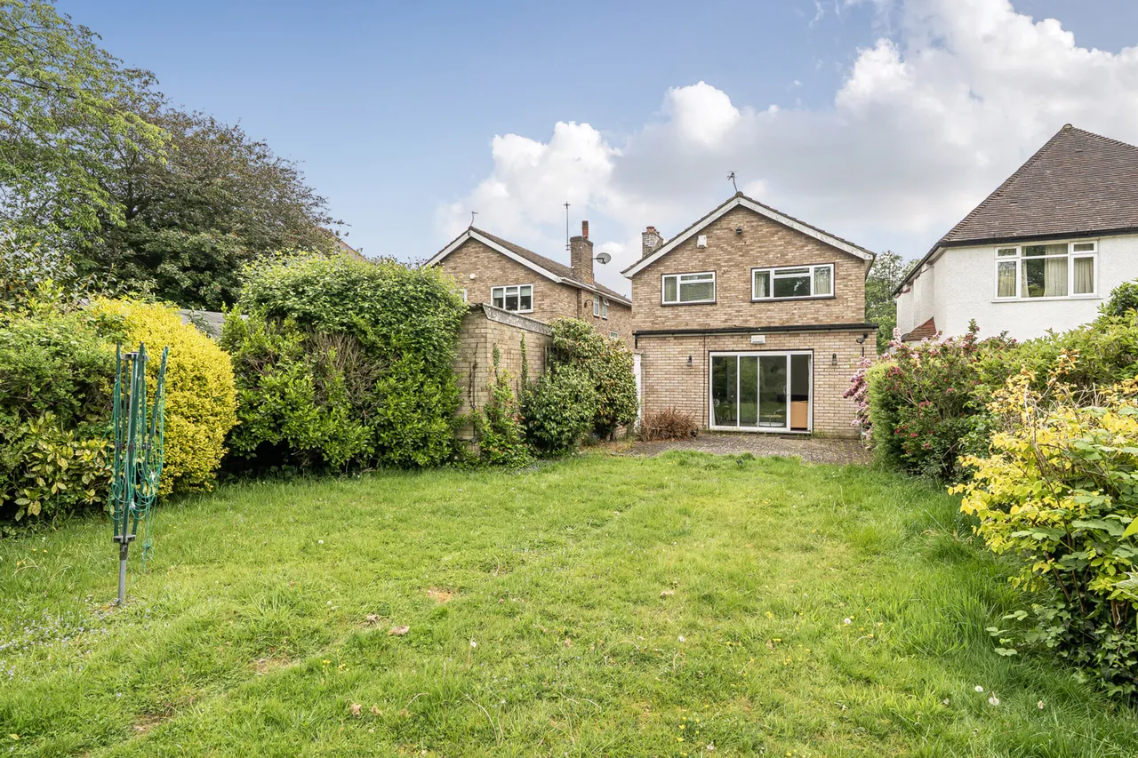 Uxbridge Road, Pinner, HA5, photo 17