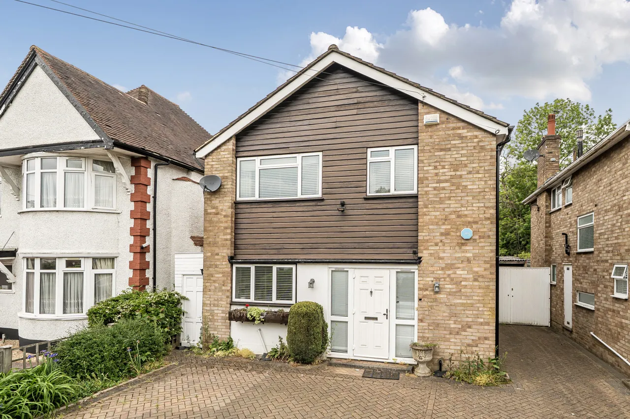 Uxbridge Road, Pinner, HA5, photo 15