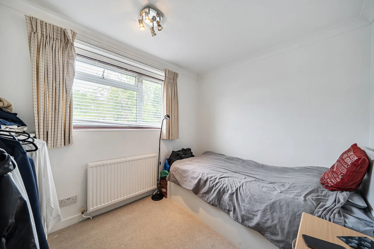 Uxbridge Road, Pinner, HA5, photo 8