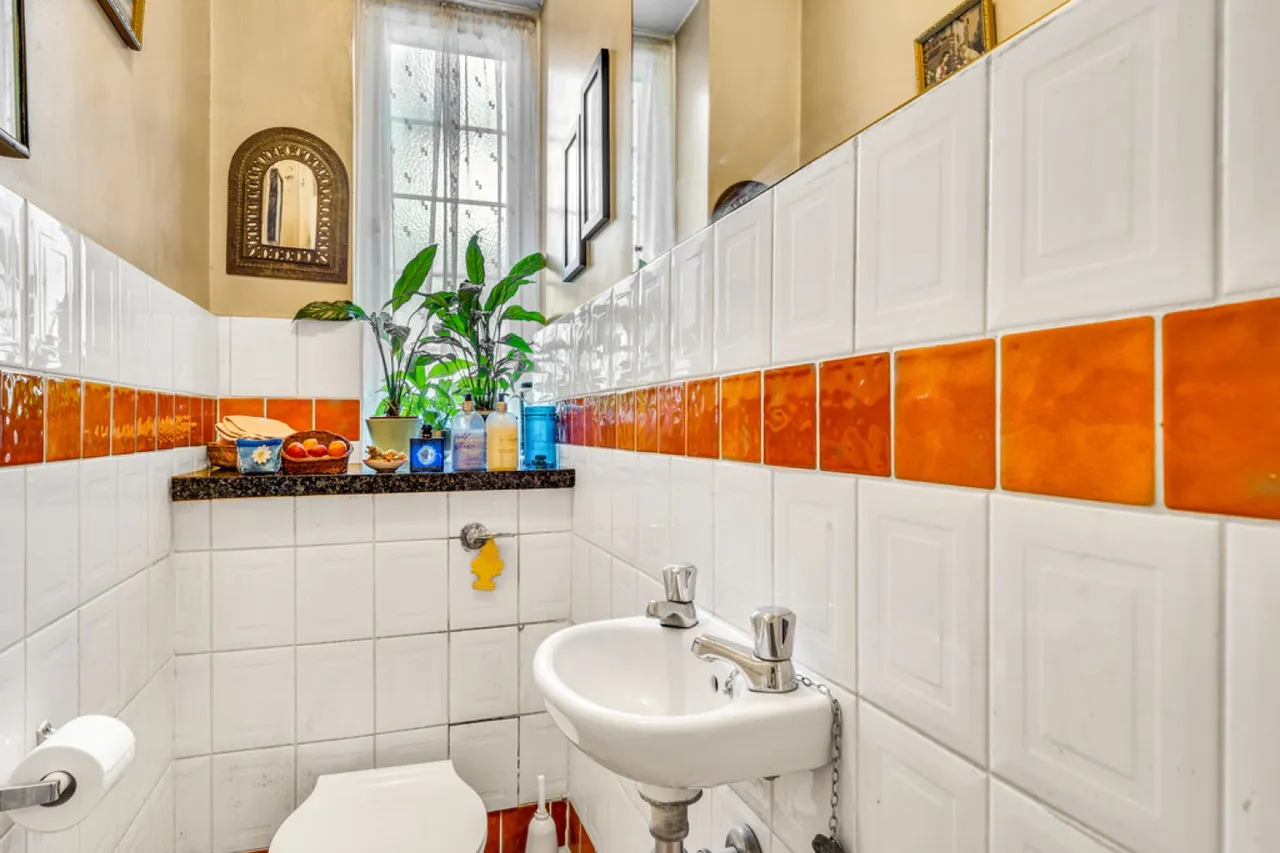 Marlborough Court, Kensington, photo 12