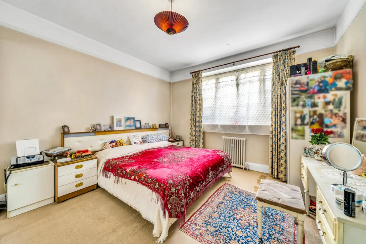 Marlborough Court, Kensington, photo 7