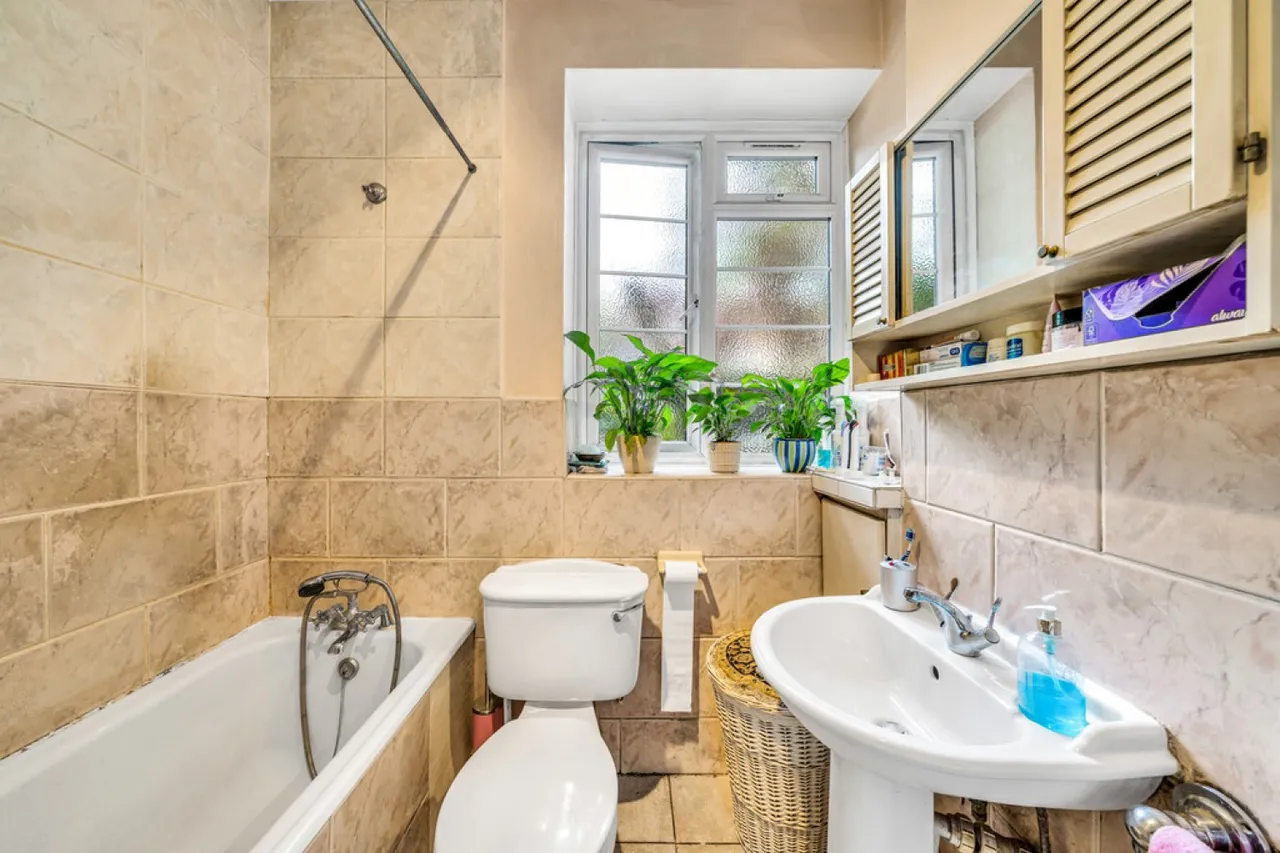 Marlborough Court, Kensington, photo 8