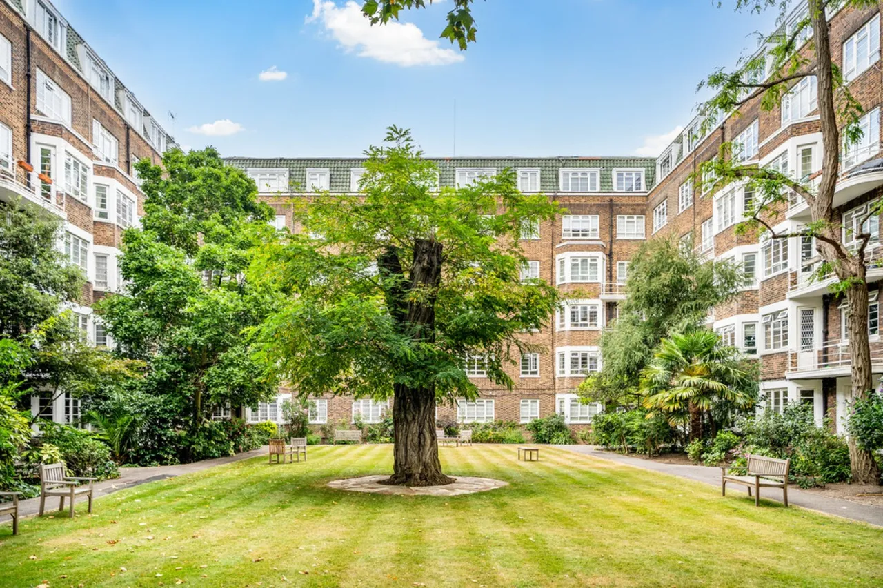 Marlborough Court, Kensington, photo 4