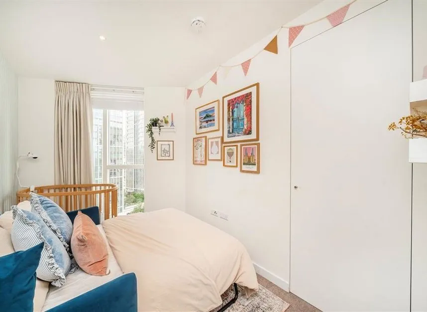 Wandsworth Road, Vauxhall, SW8, photo 7