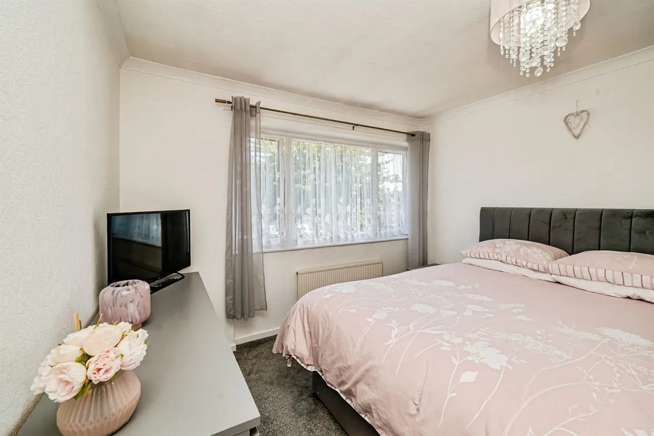 Long Furlong Drive, Slough, photo 6