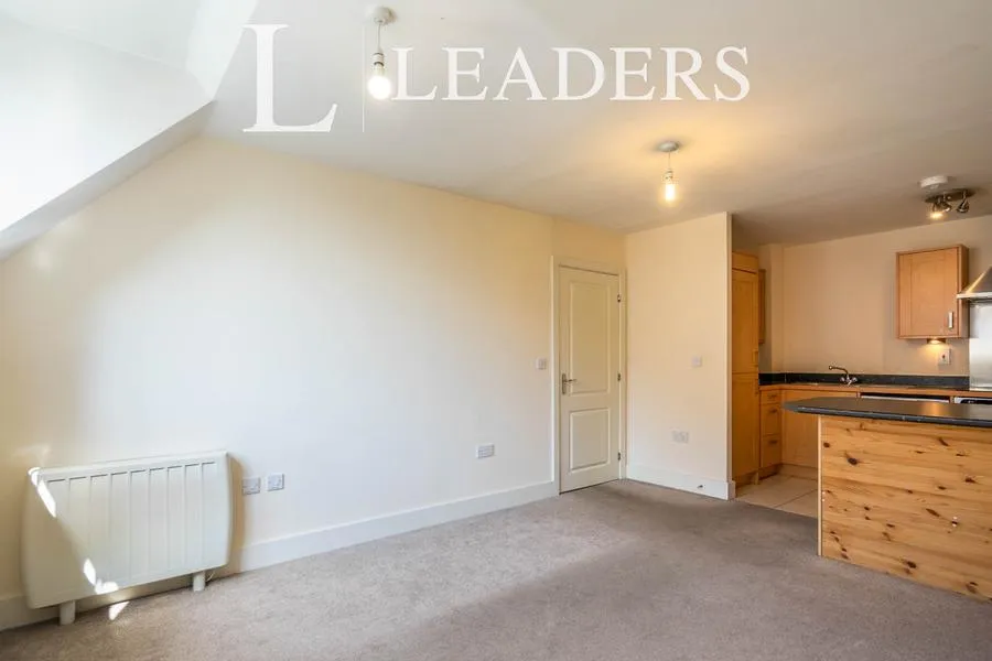 Woodcote House, Updown Hill, RH16, photo 5