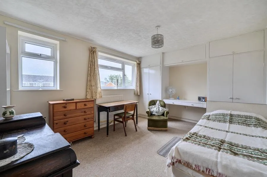 Battys Barn Close, Wokingham, RG40, photo 16