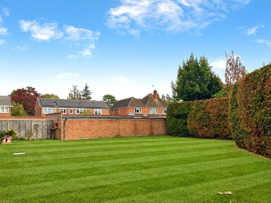 Battys Barn Close, Wokingham, RG40, photo 9