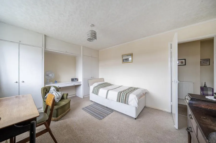 Battys Barn Close, Wokingham, RG40, photo 7
