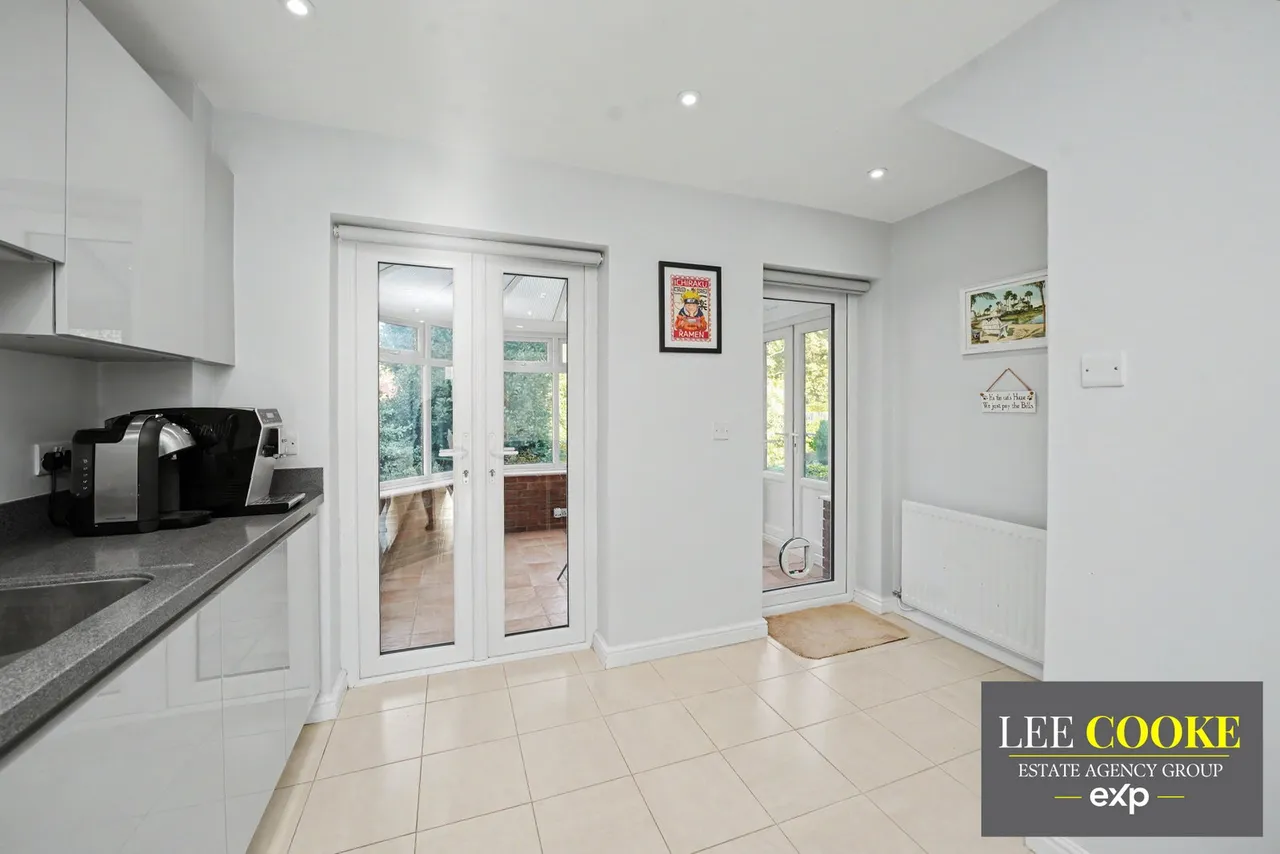 Ferndale Drive, Priorslee, TF2, photo 16