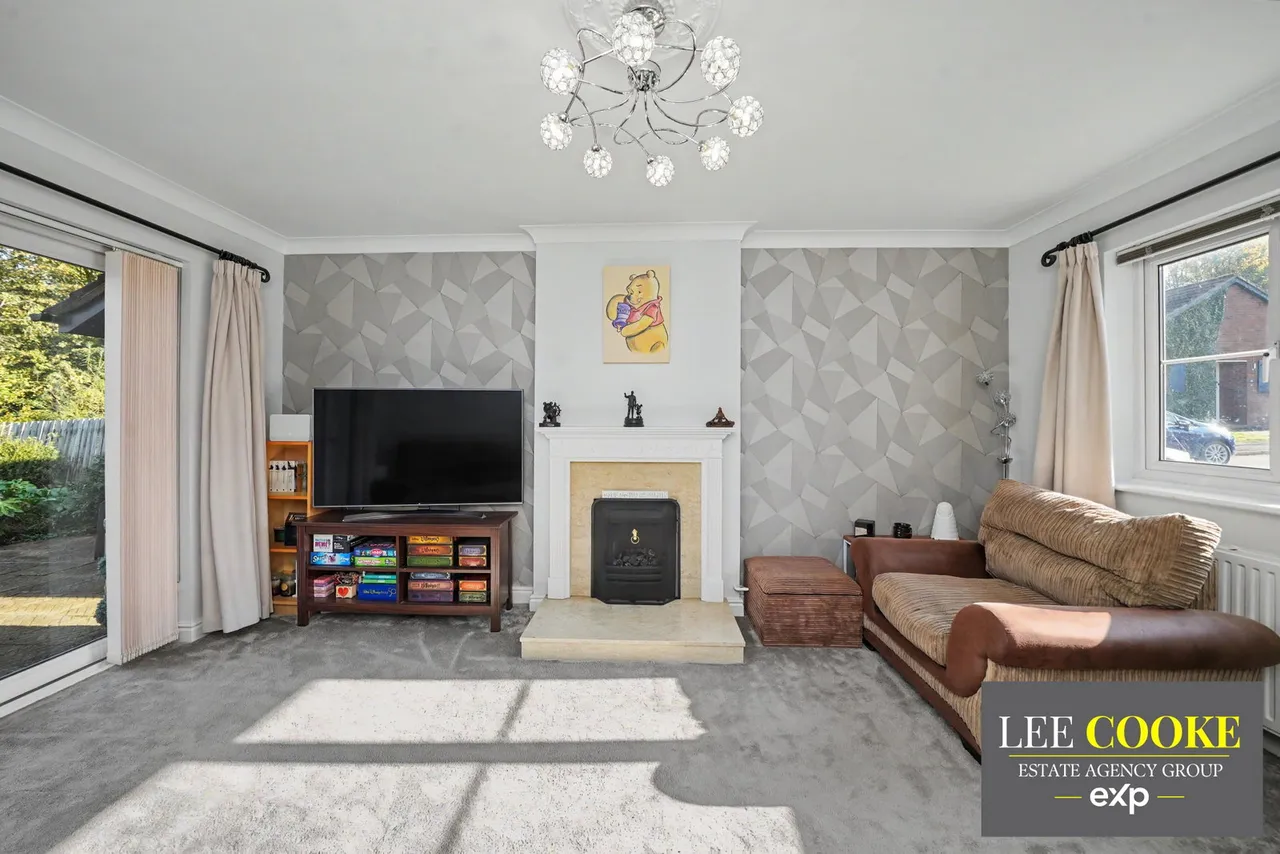 Ferndale Drive, Priorslee, TF2, photo 11