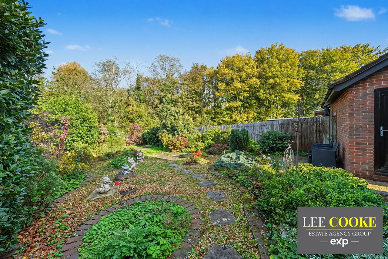 Ferndale Drive, Priorslee, TF2, photo 5