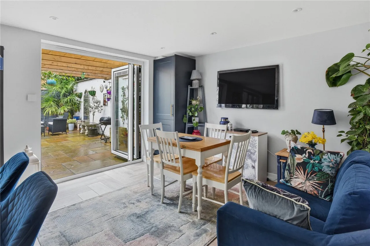 Evesham Road, Stratford-upon-Avon, Warwickshire, CV37, photo 4