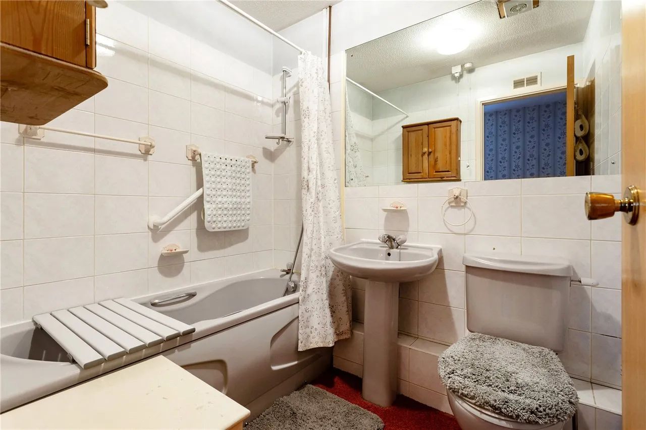 Carlisle Way, London, SW17, photo 8