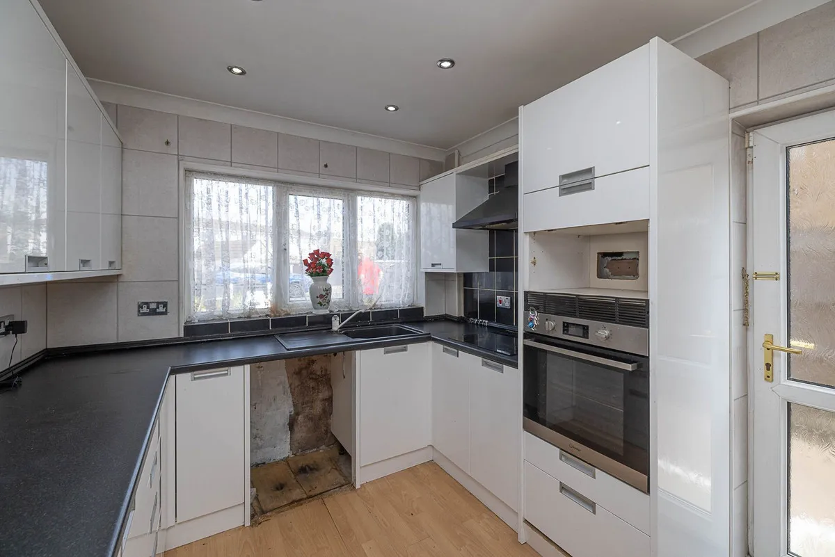 Bishopsgate Lane, Rossington, DN11, photo 6