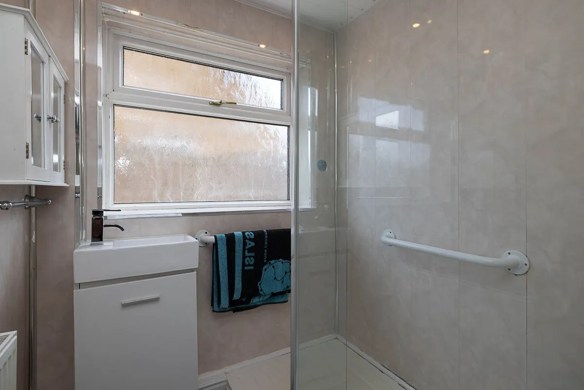 Bishopsgate Lane, Rossington, DN11, photo 5