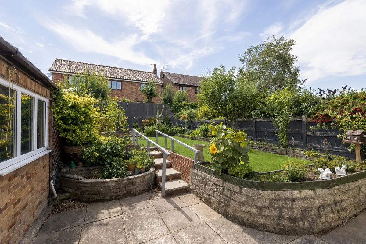 Bishopsgate Lane, Rossington, DN11, photo 2
