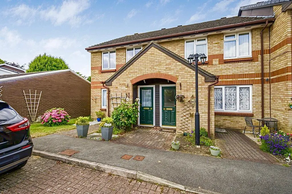 Magnolia Court, Auriol Drive, UB10, photo 8