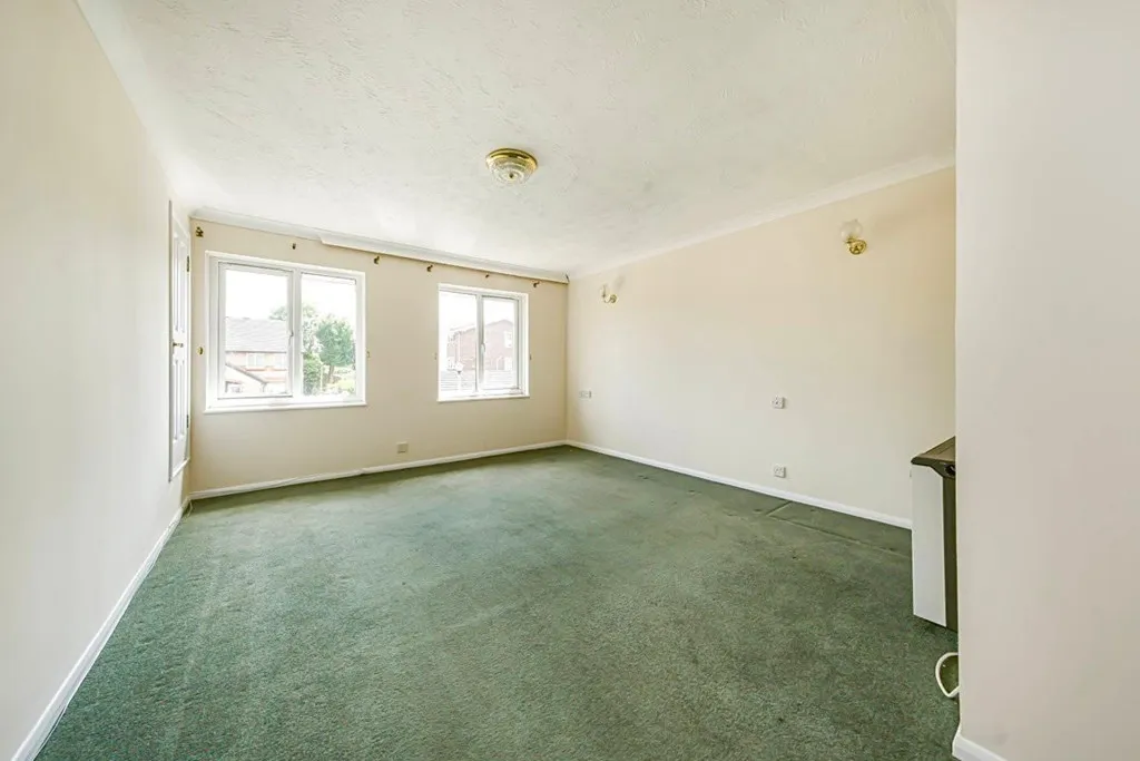 Magnolia Court, Auriol Drive, UB10, photo 6