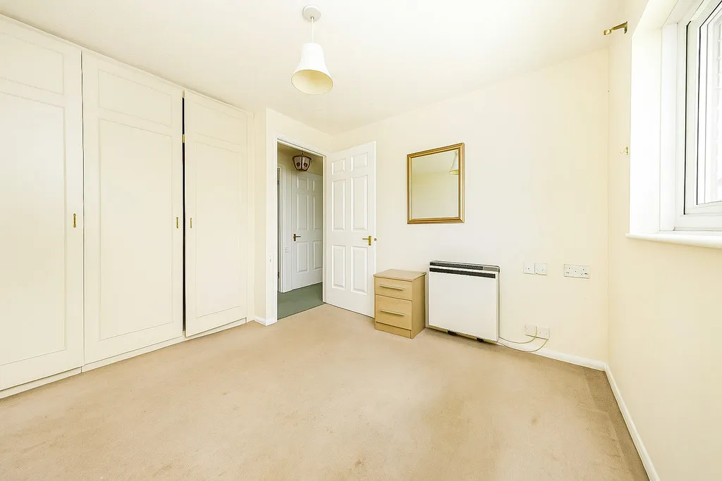 Magnolia Court, Auriol Drive, UB10, photo 12