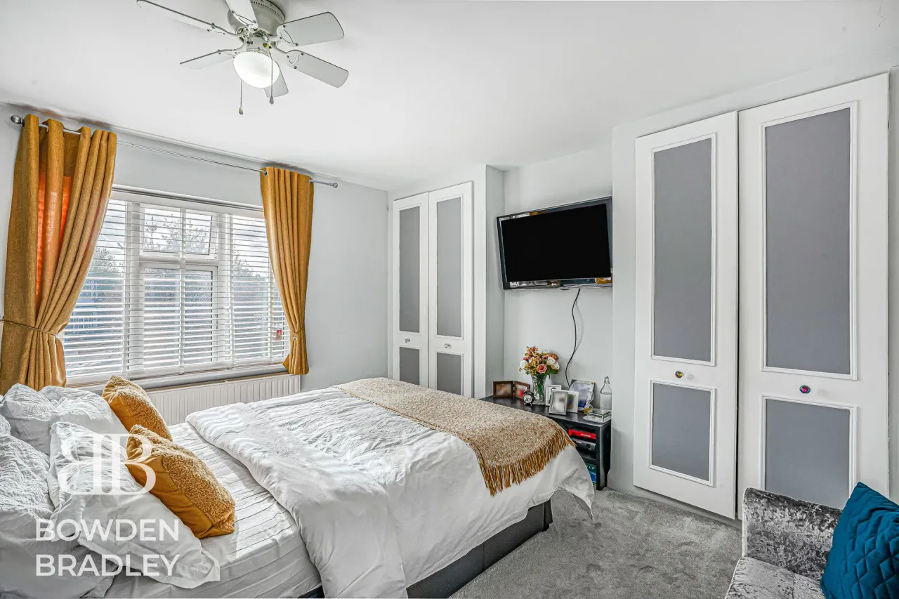 Lord Avenue, Clayhall, IG5, photo 17