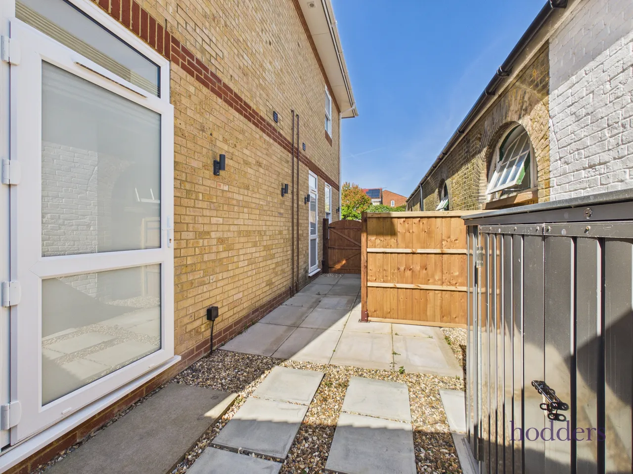 Gogmore Lane, Chertsey, KT16, photo 8