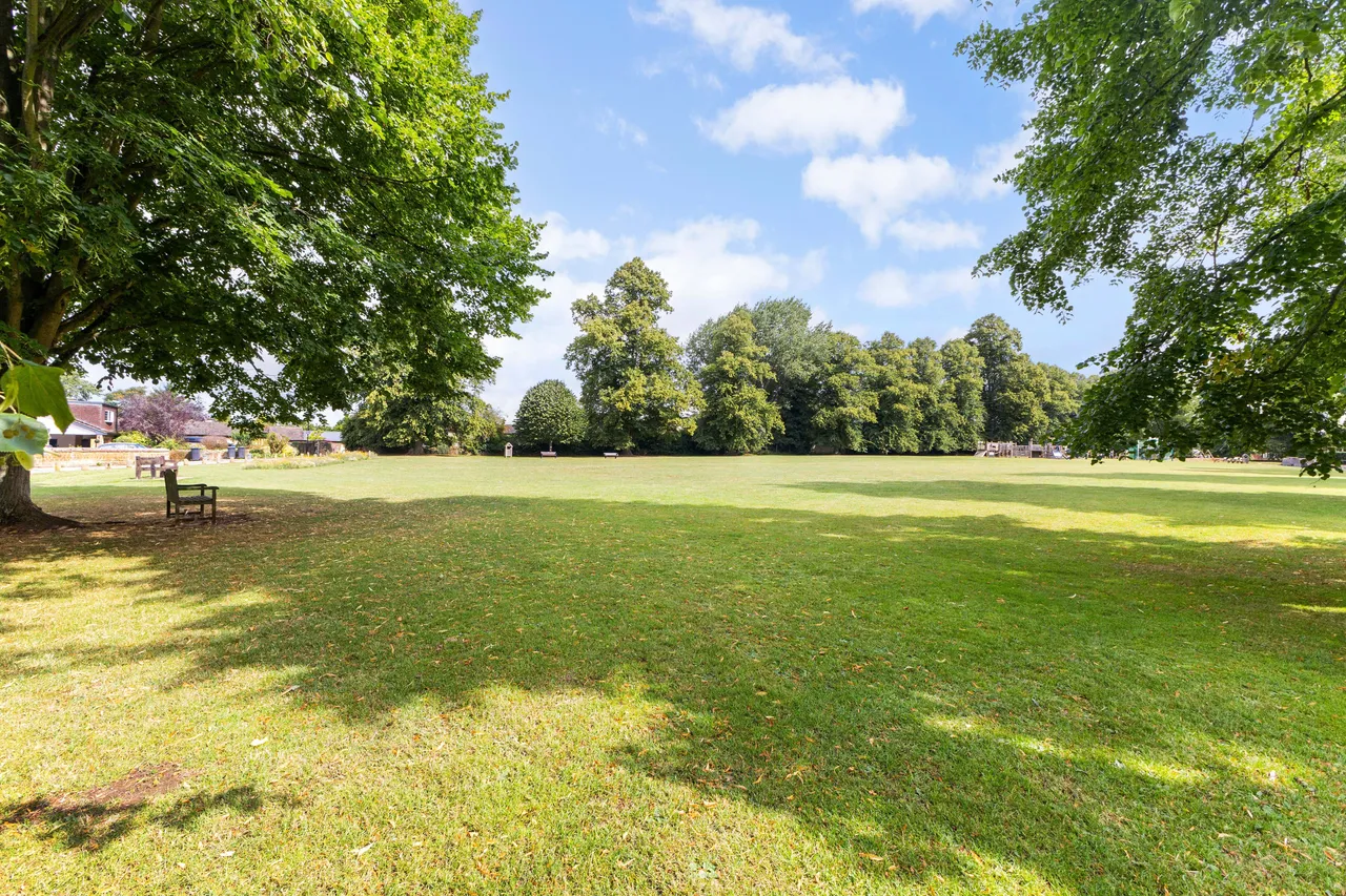Astrop Road, Kings Sutton, OX17, photo 11