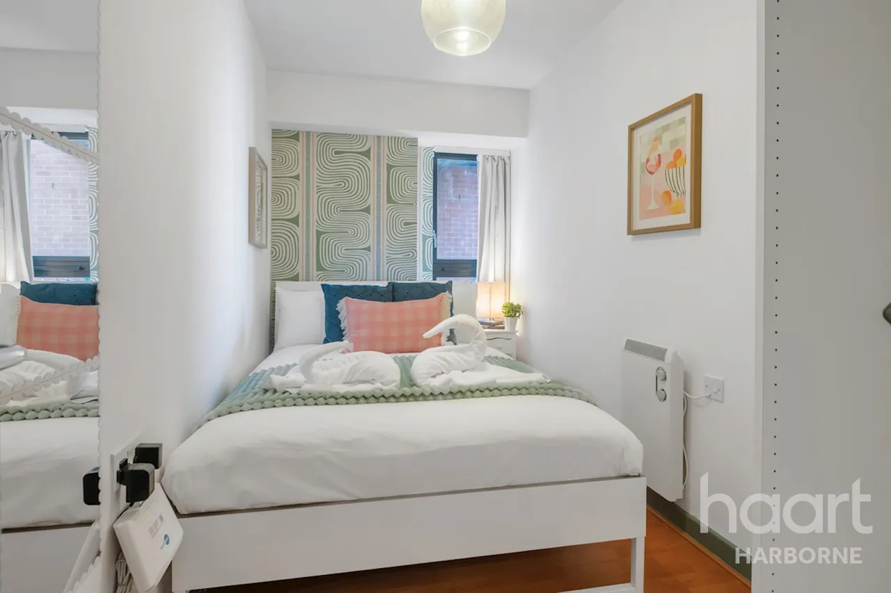 Cheapside, B12, photo 12