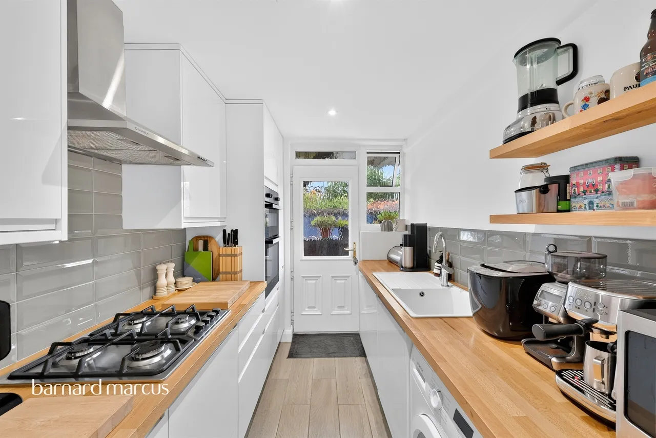 St. Leonards Road, London, SW14, photo 15
