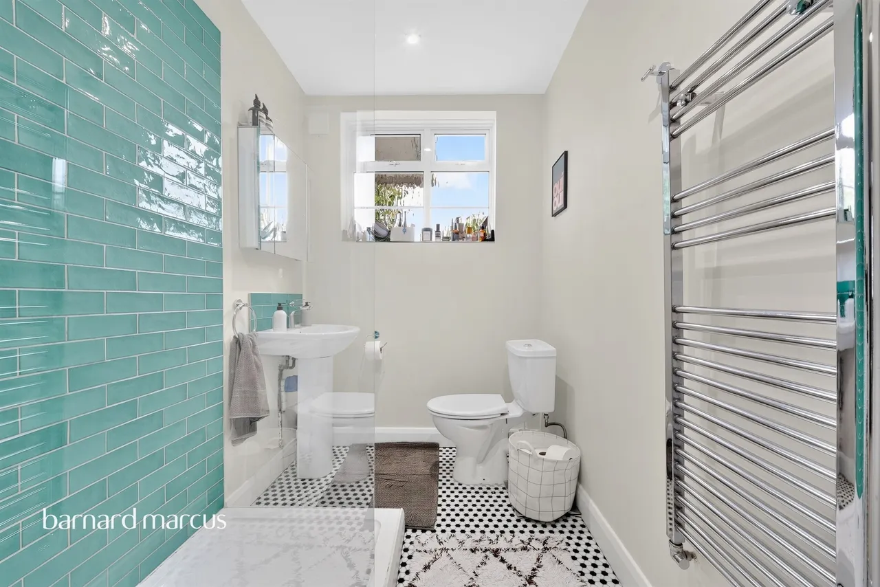 St. Leonards Road, London, SW14, photo 13