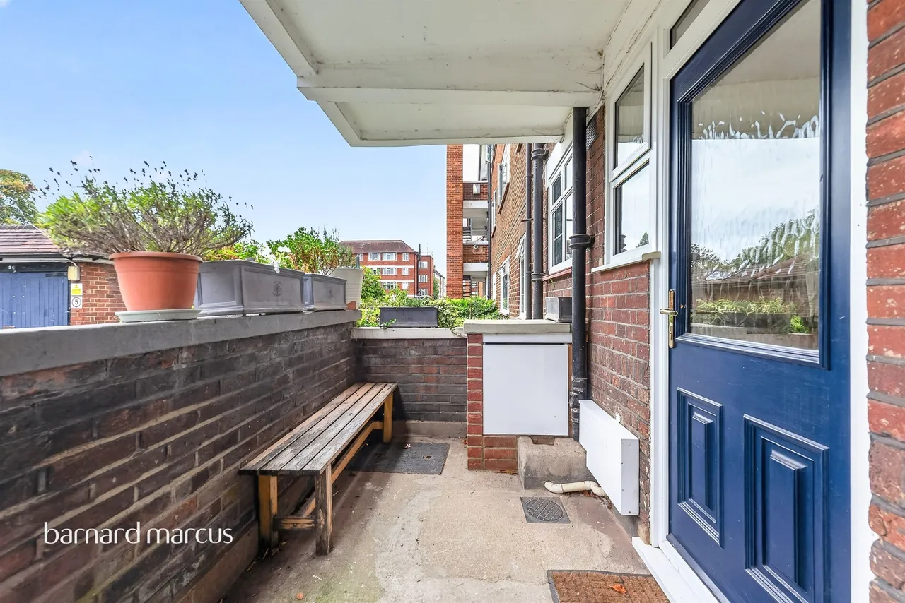 St. Leonards Road, London, SW14, photo 18