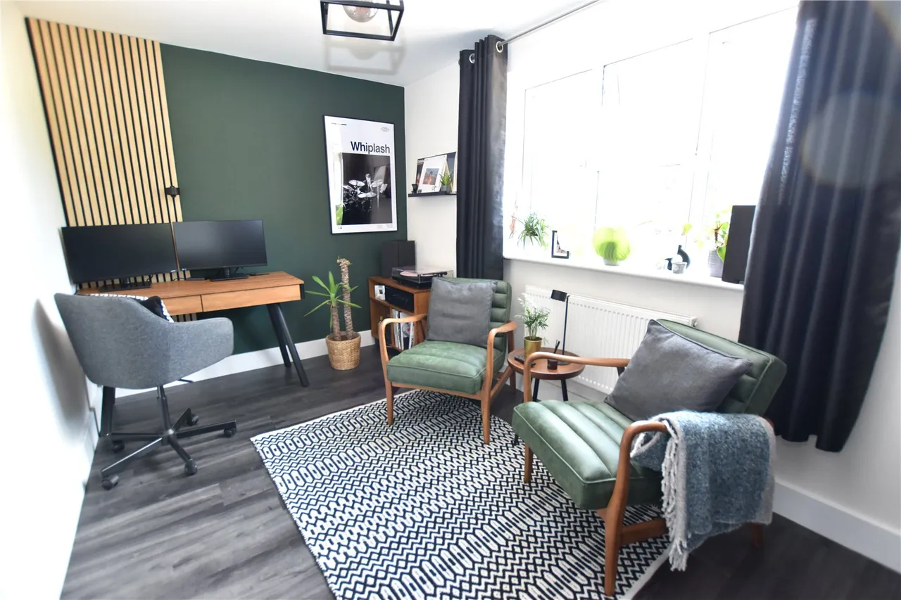 Reading Road, Farnborough, Hampshire, GU14 6NH, photo 8