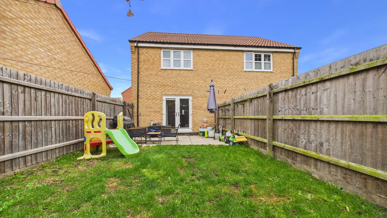 Bramble Close, Newborough, PE6, photo 12