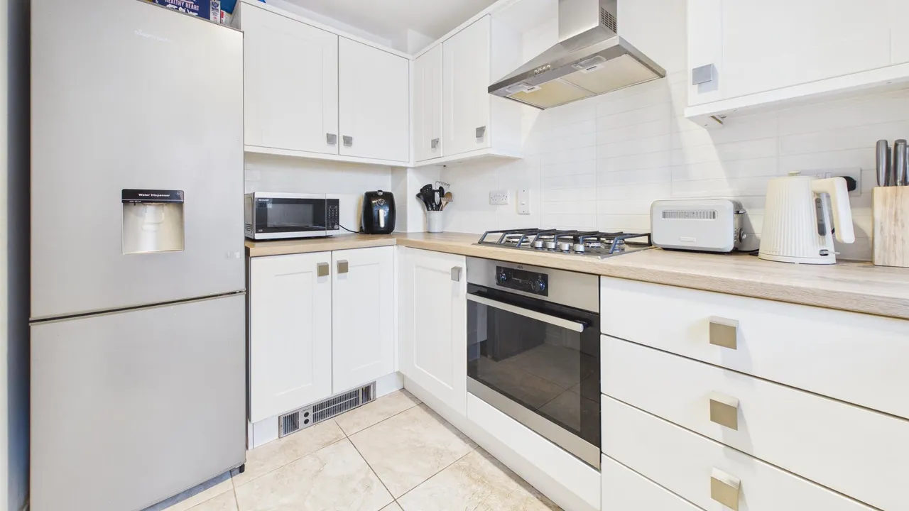 Bramble Close, Newborough, PE6, photo 5