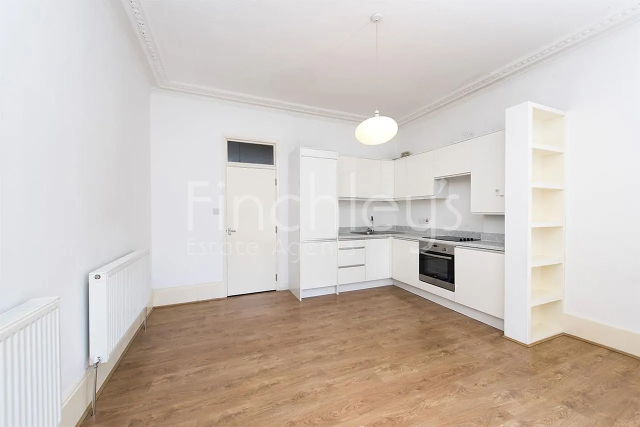 Elm Park Road, London, N3, photo 4