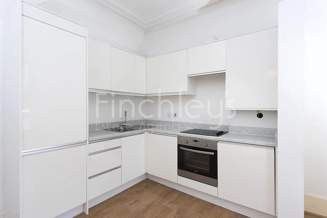 Elm Park Road, London, N3, photo 2
