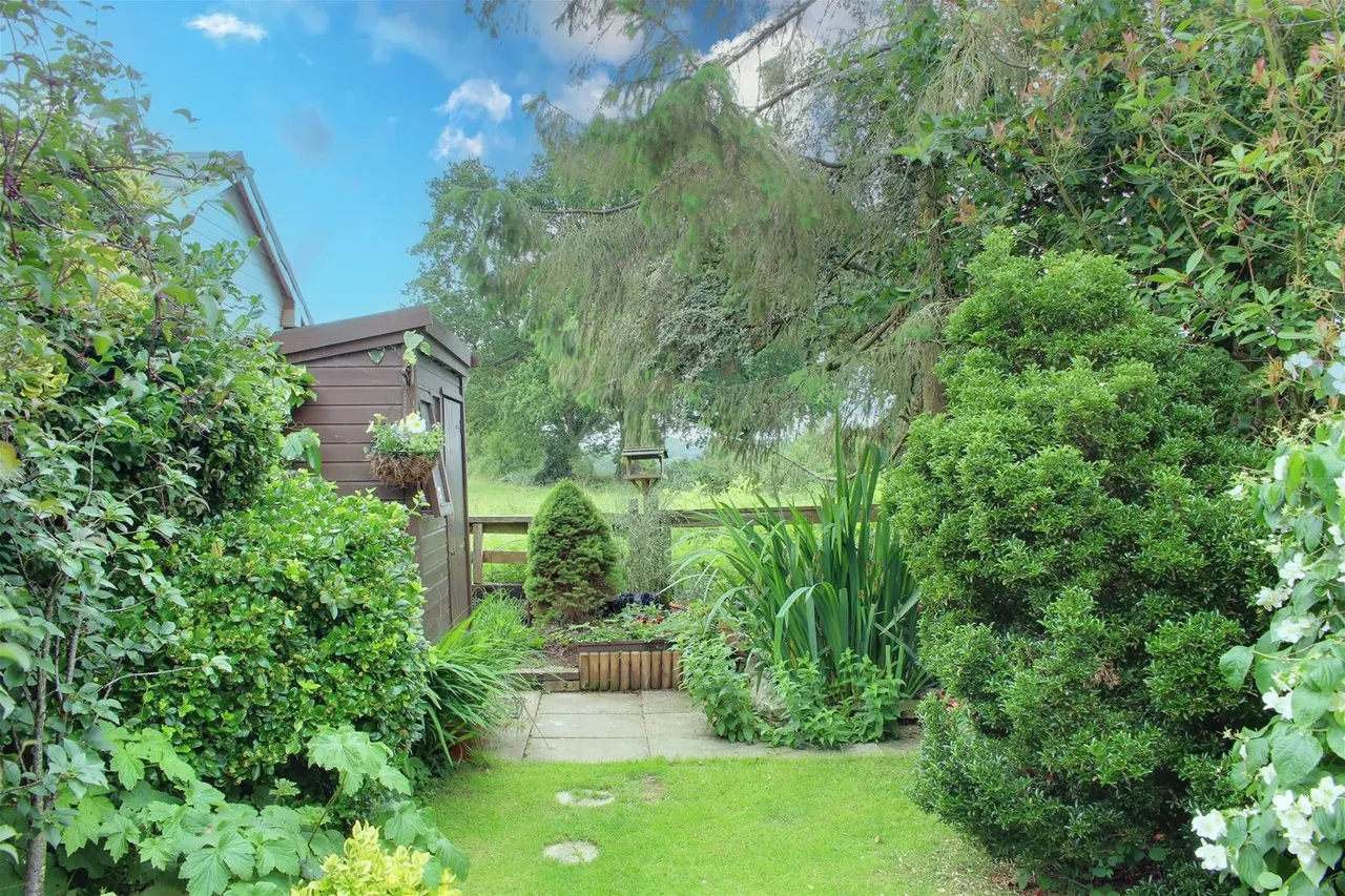 Welham Manor, Welham Green AL9 7EL, photo 15