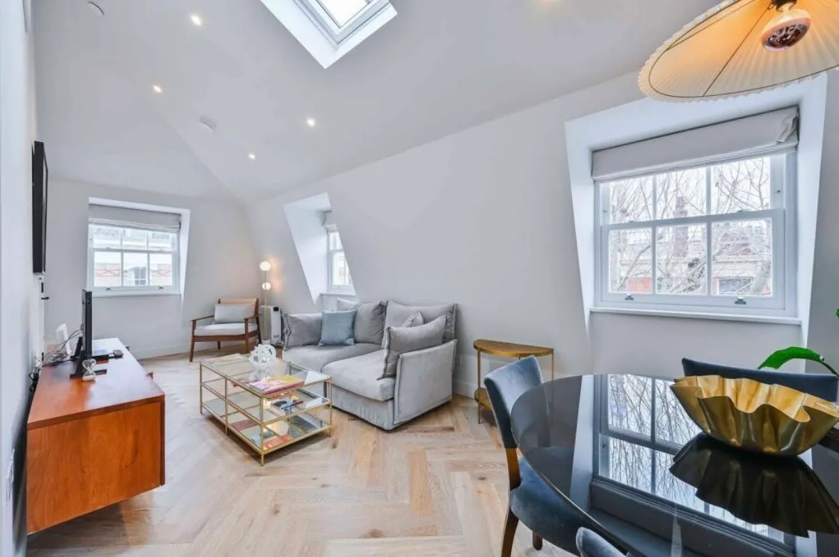 Charlotte Street, Fitzrovia, London, W1T 2LX, photo 3