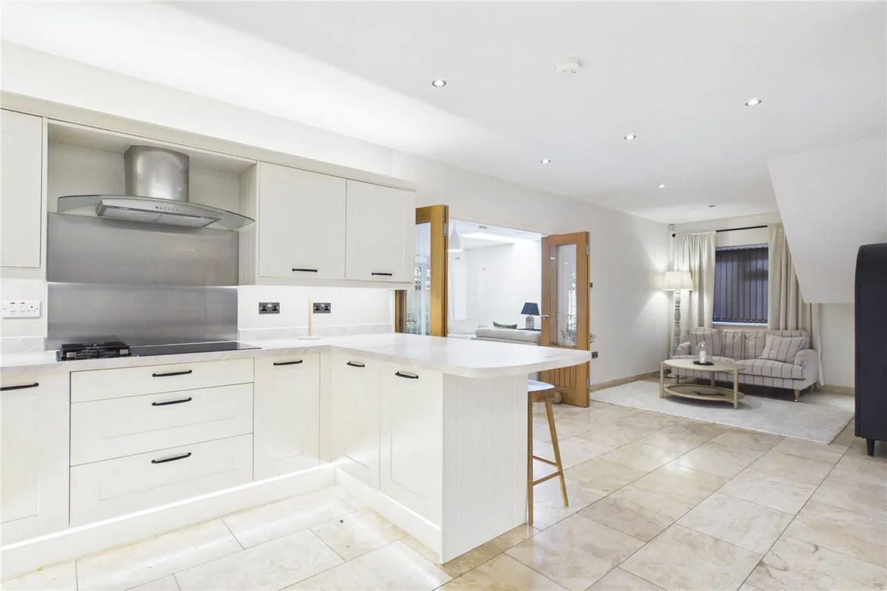Newtown, Upper Basildon, RG8, photo 9