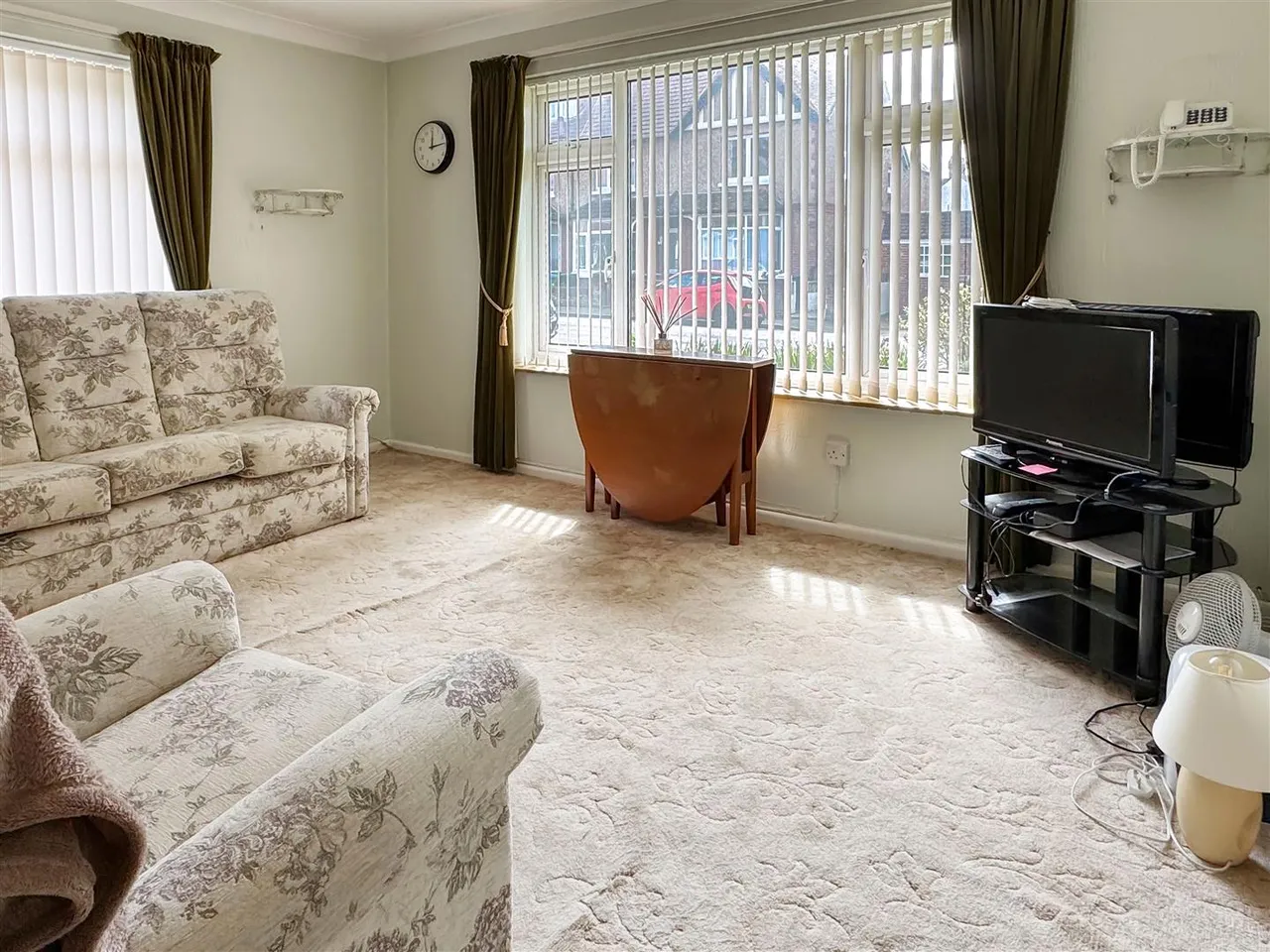 St. Winefrides Road, Littlehampton, photo 2