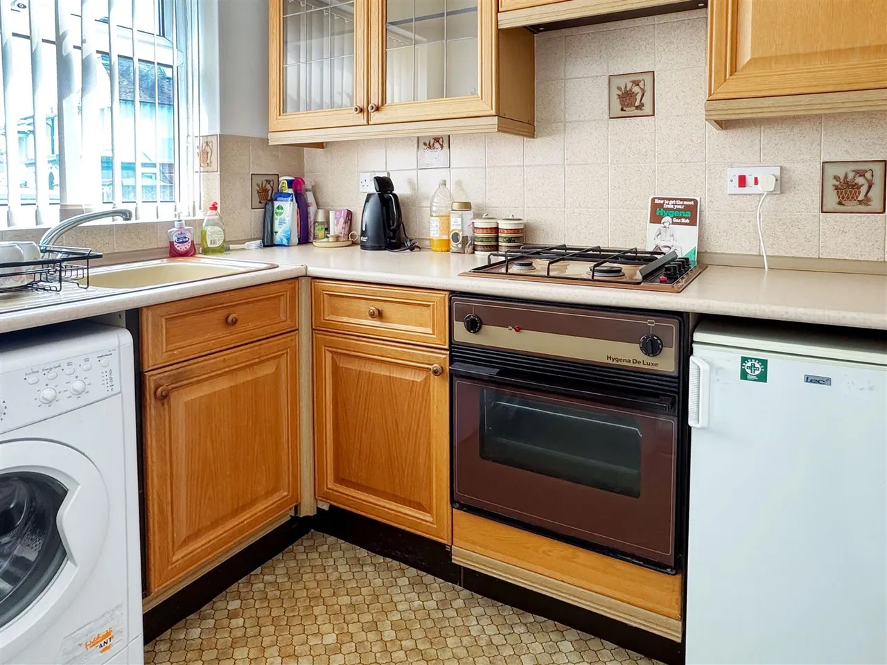 St. Winefrides Road, Littlehampton, photo 3