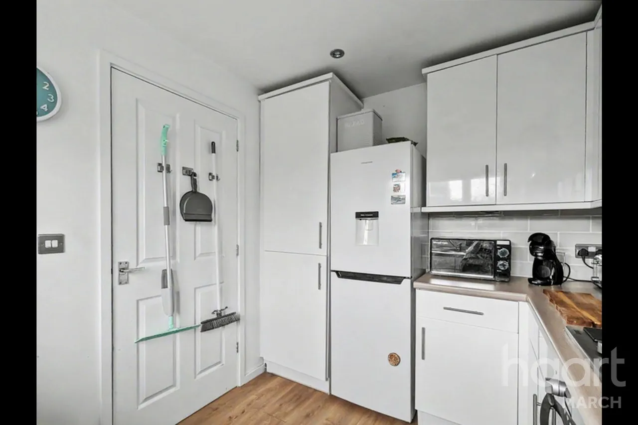 New Road, Chatteris, PE16, photo 8