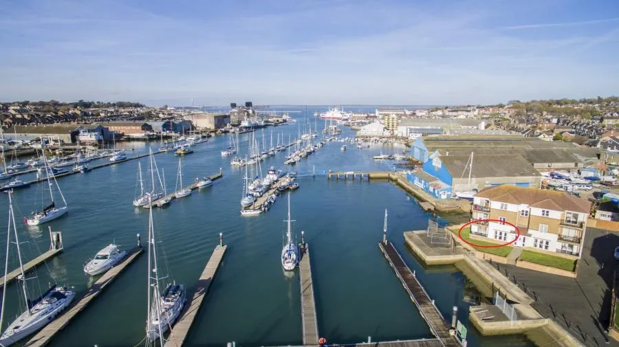 Cavalier Quay, East Cowes, PO32, photo 9