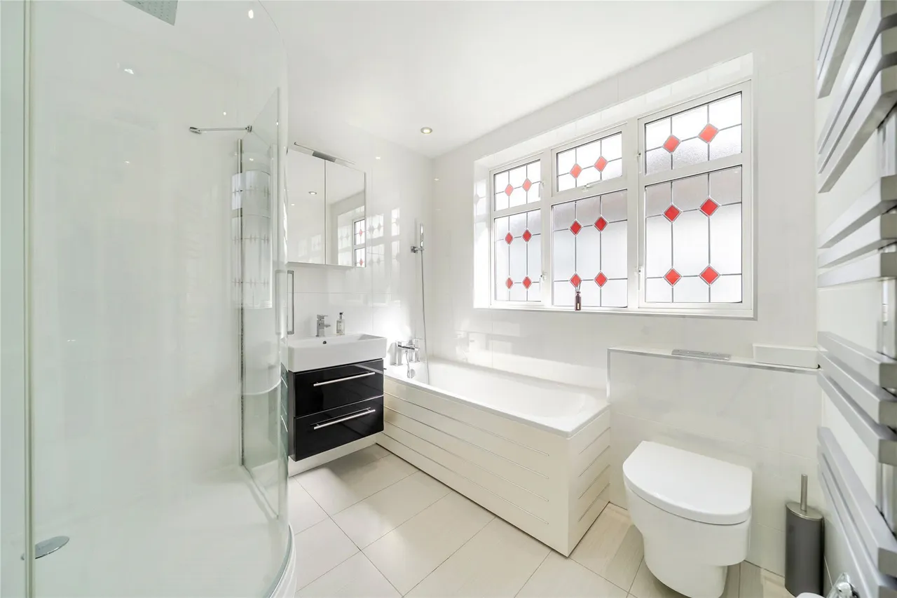 Lakeside Drive, Bromley, BR2, photo 13