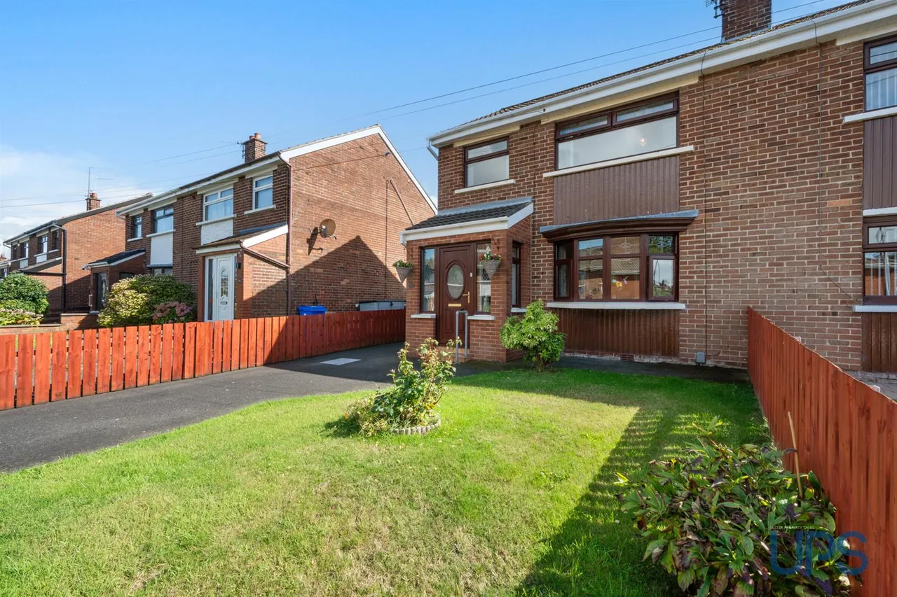 Willowvale Gardens, Stewartstown Road, BT11, photo 30